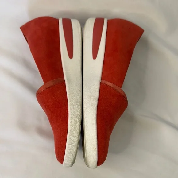 Women's Salmon Slip-On Shoes - Picture 4 of 6